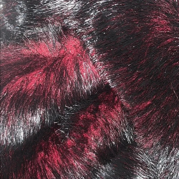 New Kathleen Fur Scarf - Picture 5 of 5